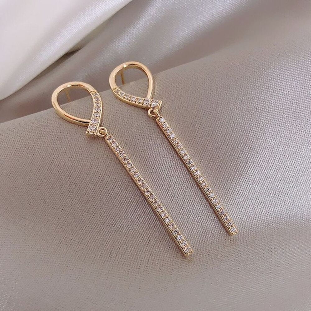 Novah Gold Crystal Stick Dangle Earrings 1-M-2-026